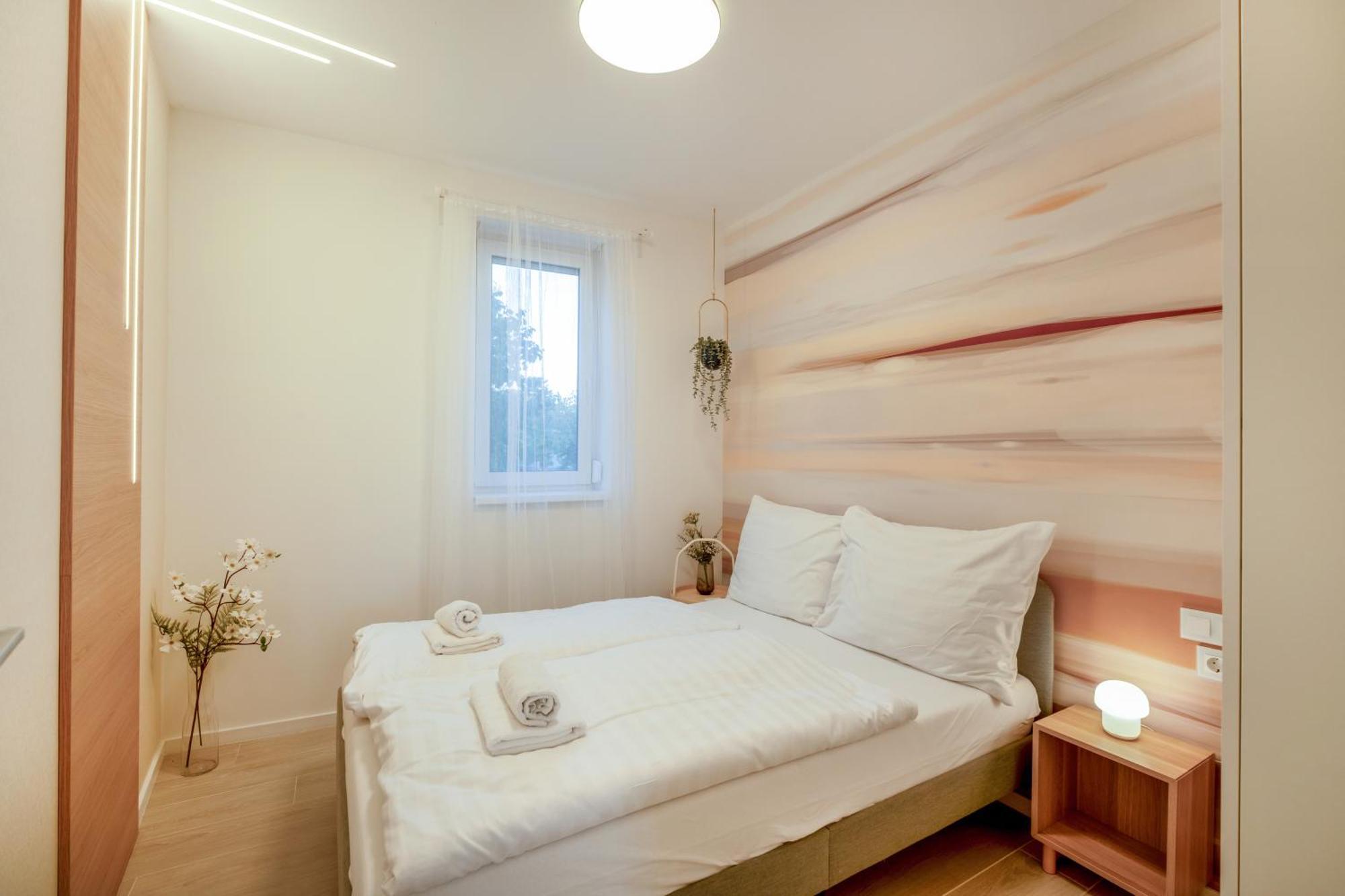 Myflat Club 218 Garden Wellness Apartments Шіофок Екстер'єр фото