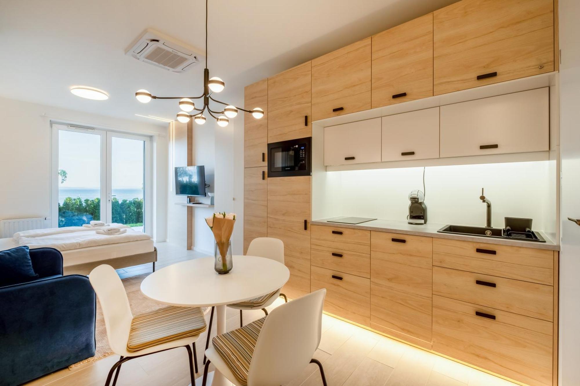 Myflat Club 218 Garden Wellness Apartments Шіофок Екстер'єр фото